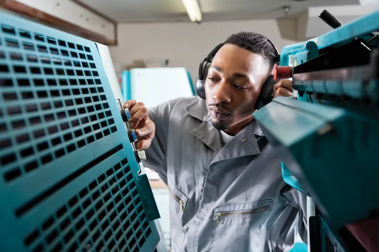 Manufacturing Preventive Maintenance software to Improve Equipment Reliability and Longevity