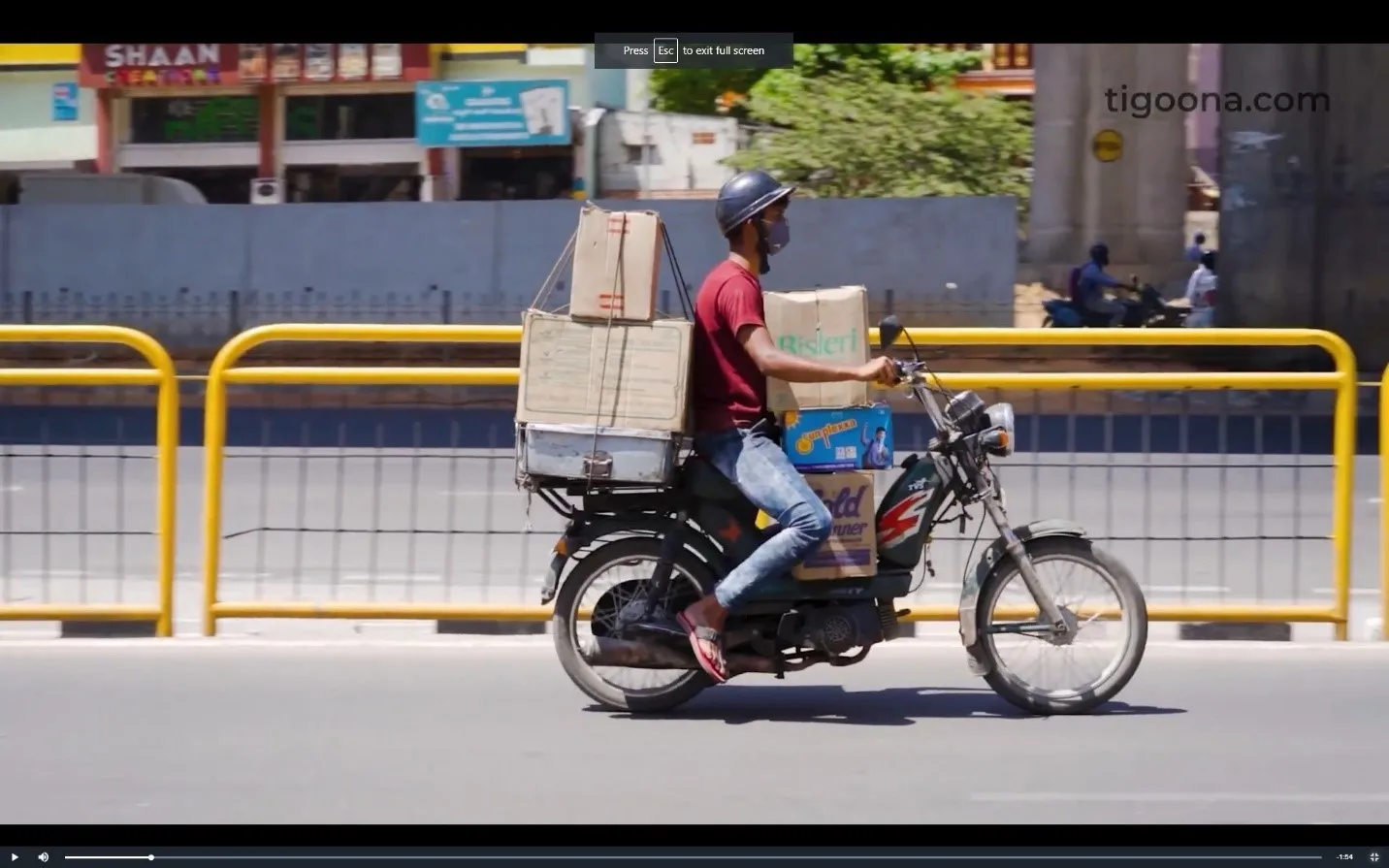 Tagoona Street Vendor