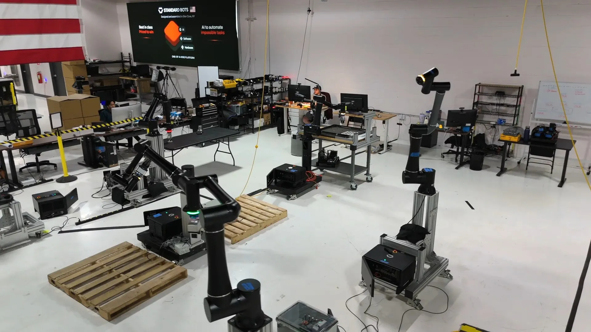 Standard Bots shop floor - testing all cobots