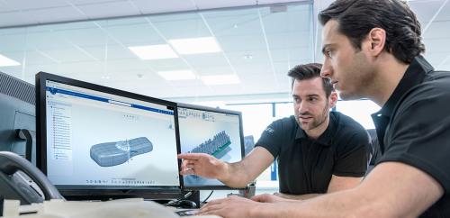 处理复杂的几何形状和有机形状