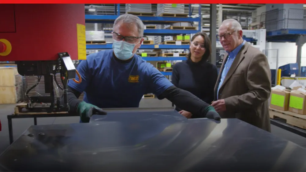Total Manufacturing Company（TMCO）社工場の作業員