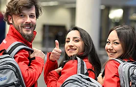 Étudiants avec des sacs à dos - SOLIDWORKS